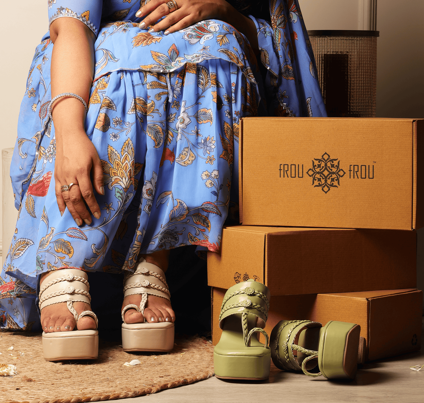 Mehr – Beige Kolhapuri Wedges